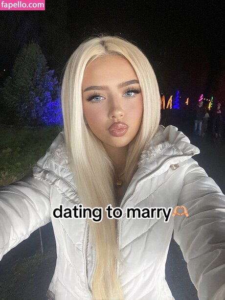 capriceaterrell modèle adulte archive