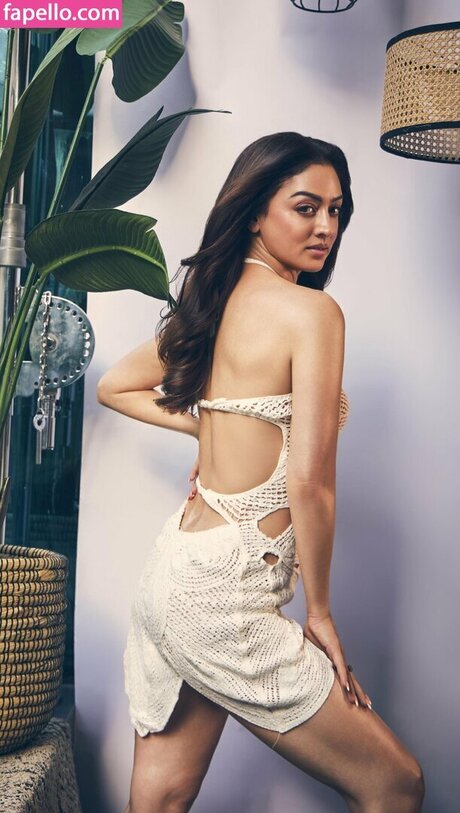 Sandeepa Dhar étoile magnifique collection