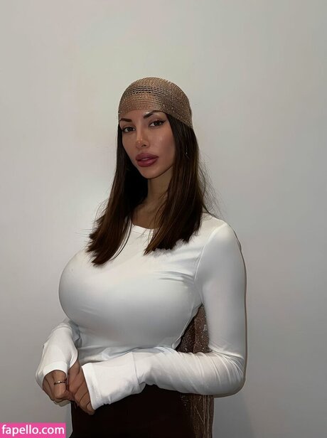 Oriana Tubiolo star du porno adulte photo