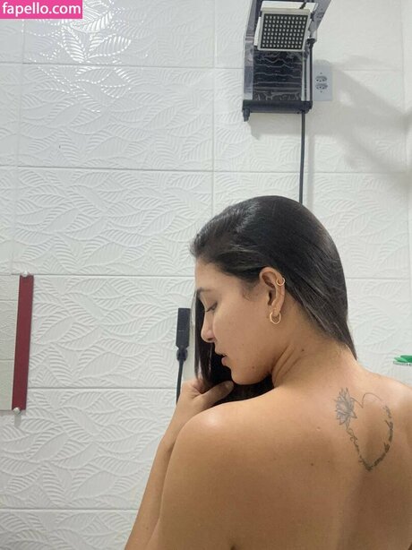 non seulementfans nu en haute qualité photos