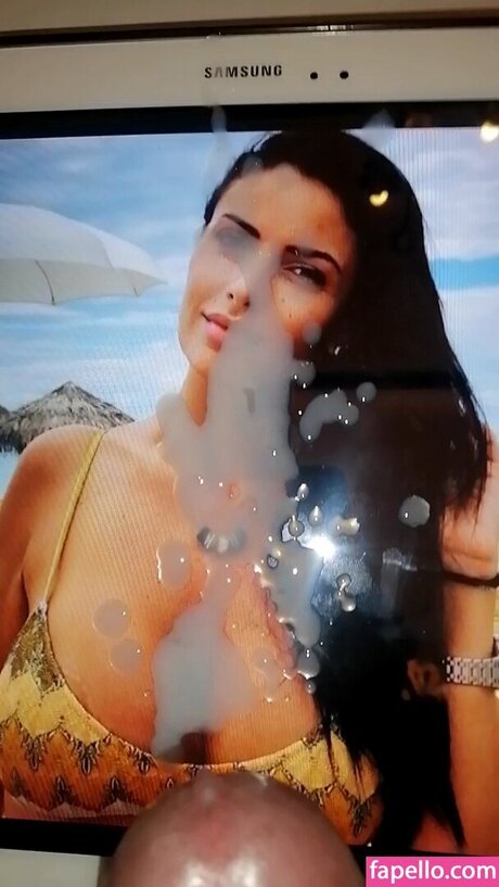 Monica Bertini modèle artistique des photos