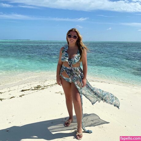 Sophie Williams star érotique collection