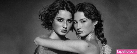 Aleandrafrerk modèles nus galeries