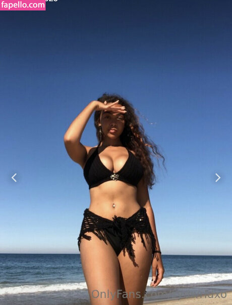 sydswrldxo modèle joli des photos