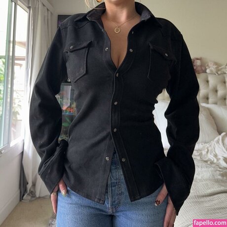 Kaylee Marvin modèle nu img