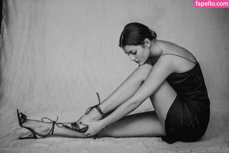 Anna Maria Bili ska modèle érotique images