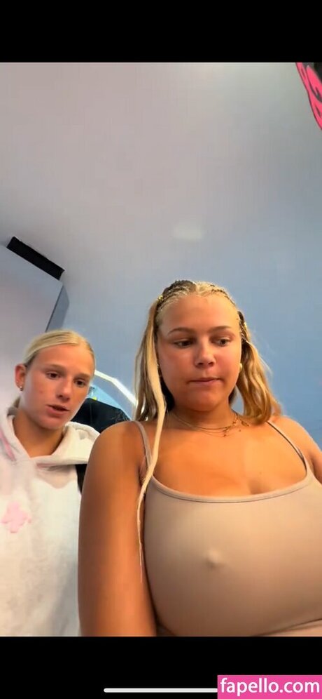 Avery Bracher actrice porno photos