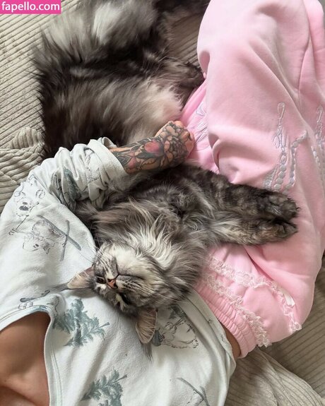 hippies uniquementfans sexy chaud galerie