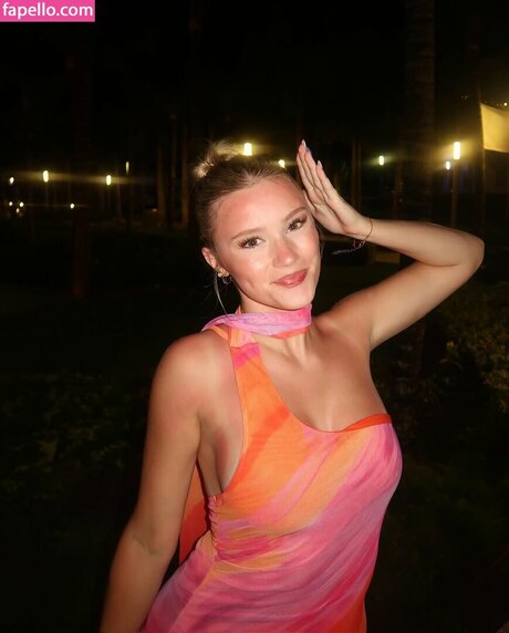 Mads Thompson Maddiiedee star du porno érotique des photos