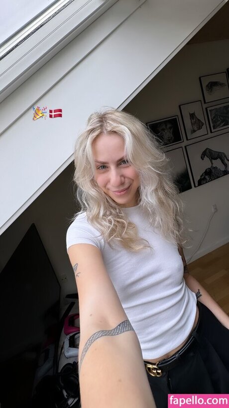 Marie Watson modèle magnifique des photos