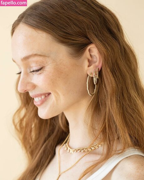 Samantha Cormier modèle de haute qualité images