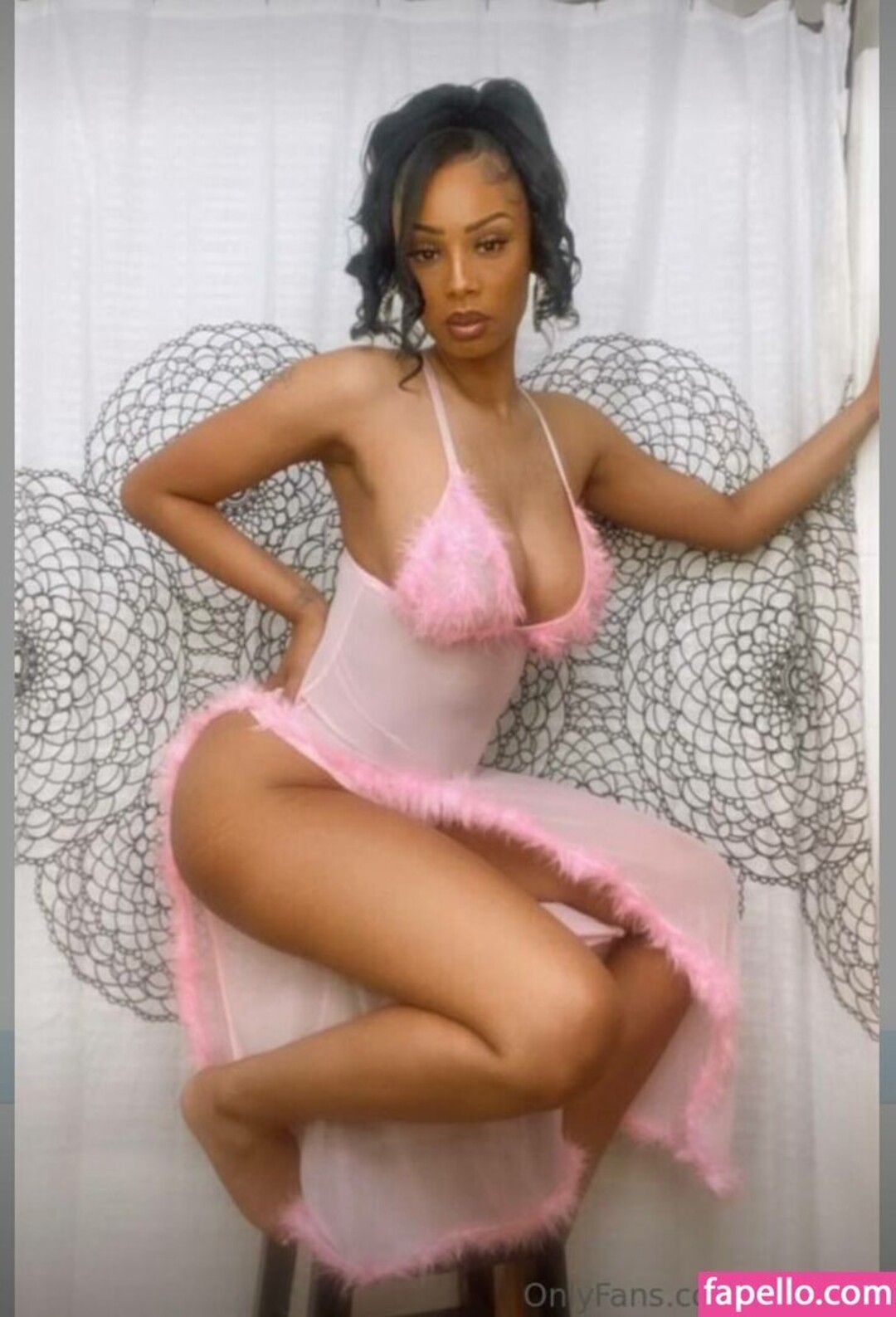 Royalty 24kt modèle érotique photo