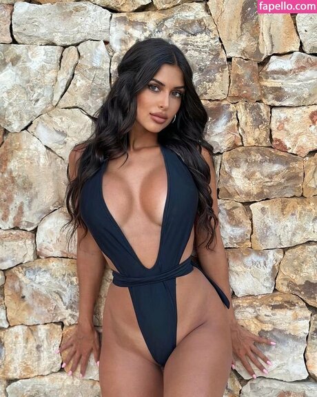 Martita Estevez modèle gratuit image