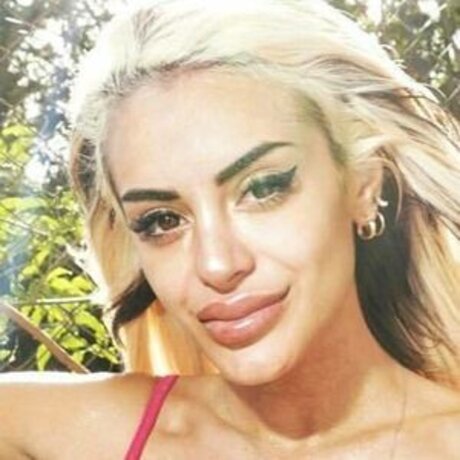 Antonela Pane actrice de sexe galerie