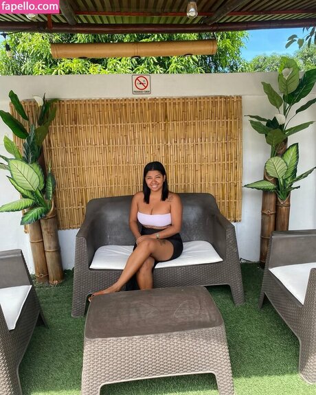 Melanie Noelia étoile sexy photos