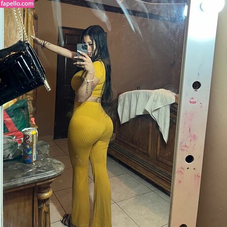 Karla Barcenas étoile sympa collection