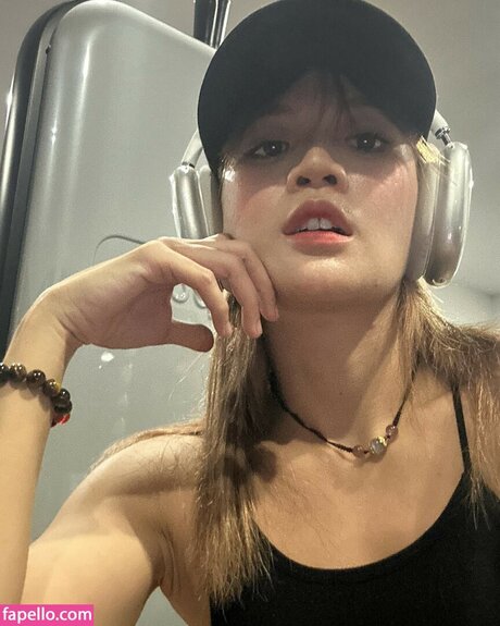 icychen0106 étoile nue image