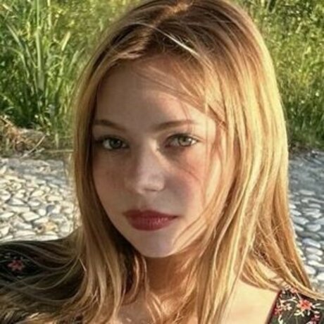 biranset modèle pornographique image