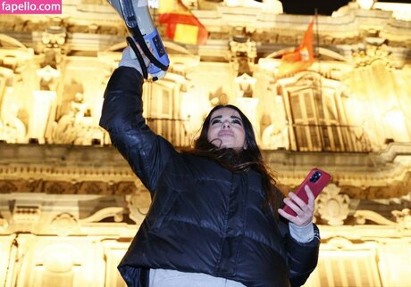 Santaolalla modèle pornographique img