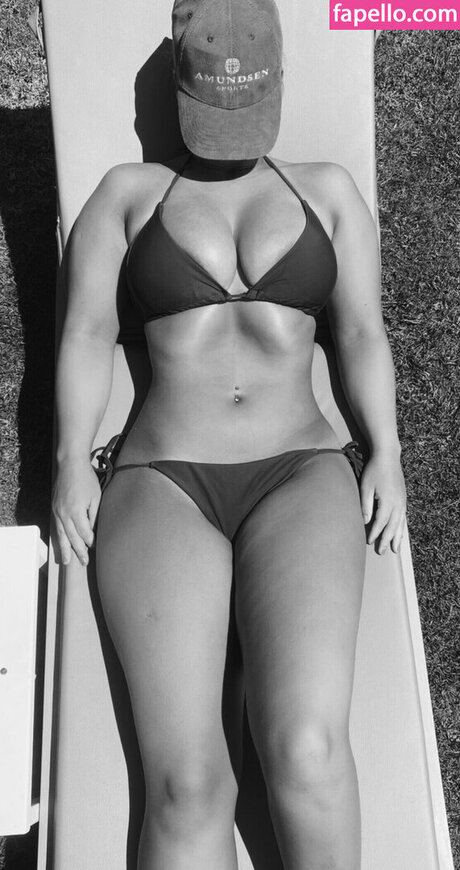 Julianne Larsen étoile nue img