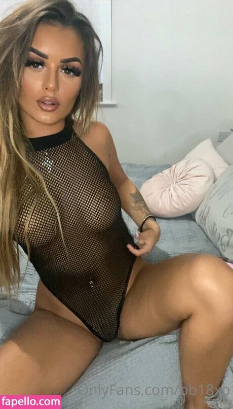 Baugh Brooke modèle chaud archive