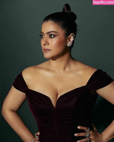 Kajol Devgn star érotique img