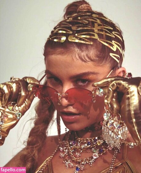 sofiareyes star érotique galerie