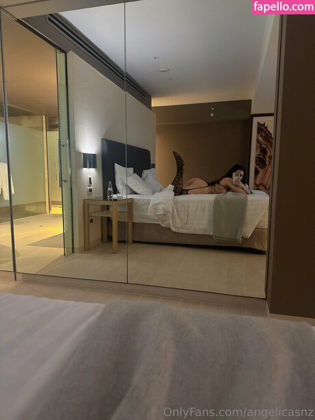 Angelica Sanchez étoile sexy photo