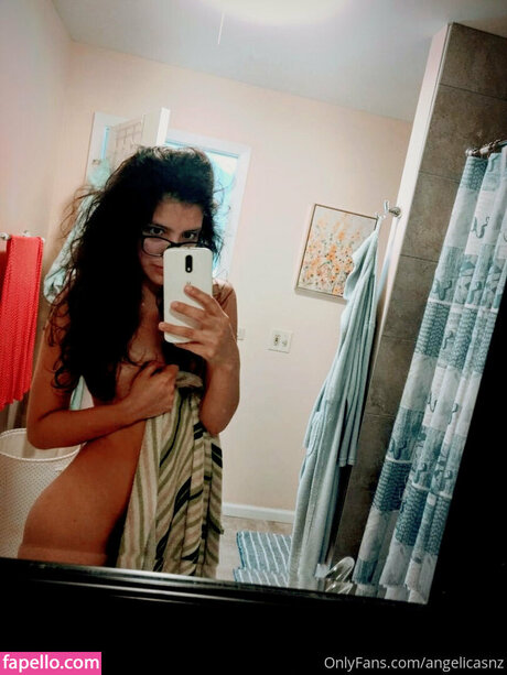 Angelica Sanchez modèle artistique image