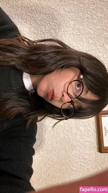 Om4ly actrice parfaite photo