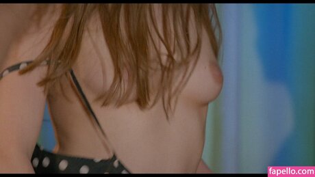 Emmanuelle Seigner actrice nue collection