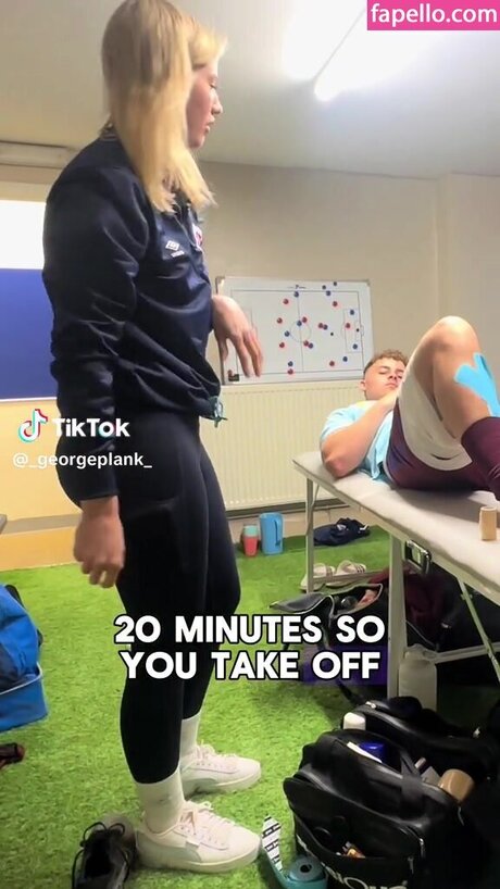 Issy Anderson star du porno nue des photos