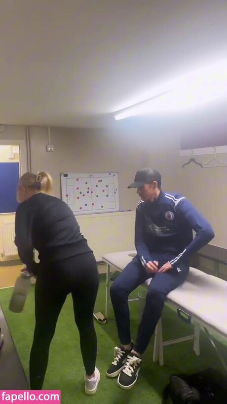 Issy Anderson actrice artistique archive