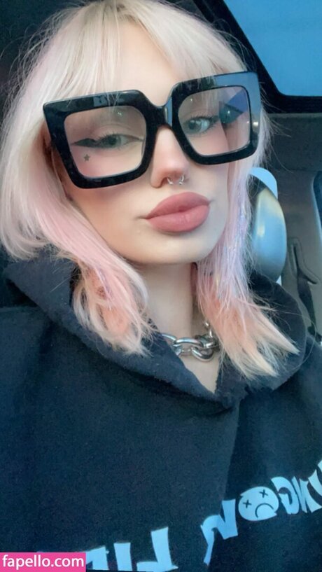 Gtayy STARGIRL star du porno en haute qualité images