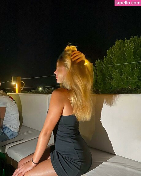 __lara sofia star du porno belle galeries