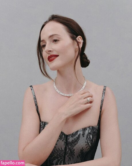 Renate Reinsve star du porno belle photo