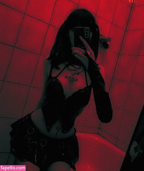 Sm0ltiddym0thgf modèle de sexe img