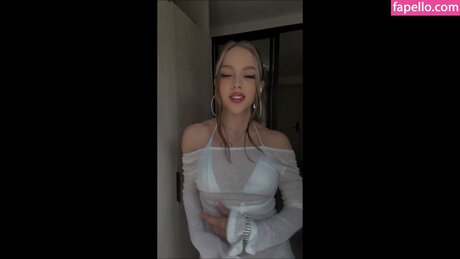 Dasha Grivina modèle pornographique images