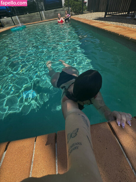 fans de poitrine plate uniquement art exclusif img