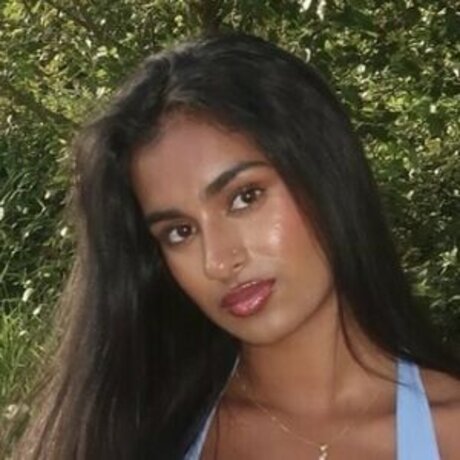 Ashika Thomas modèle adulte archive