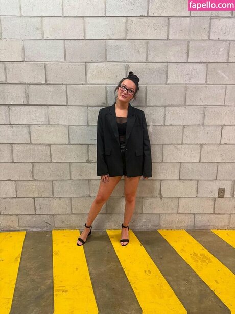 Izzy Moreno beau modèle des photos