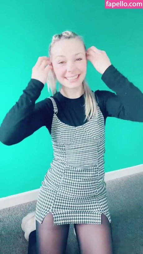 SmileyDani158 actrice exclusive archive