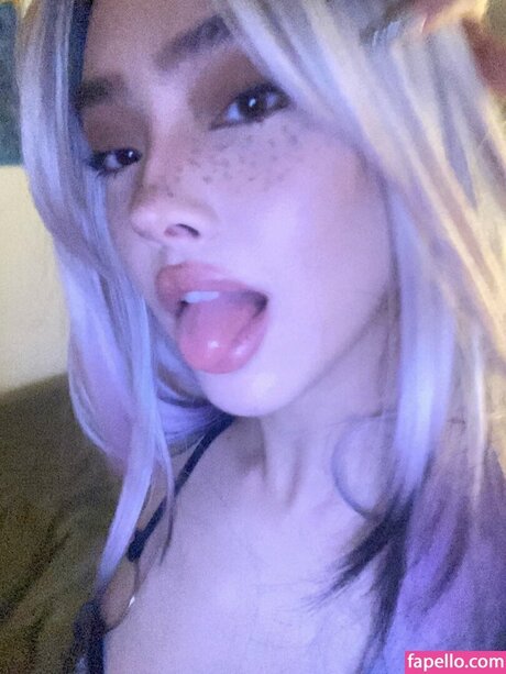 Eieniffy actrice libre galeries