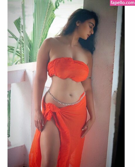 Megha Shukla actrice nue galeries