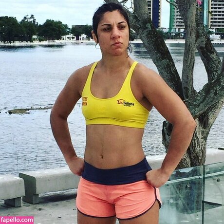 blonde transexuelle onlyfans xxx érotique photos