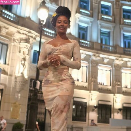 Jessica Nahomy étoile xxx img