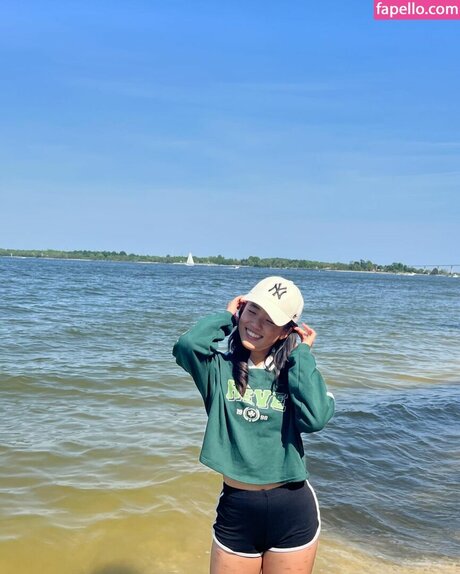 jinyasmr modèle exclusif galeries