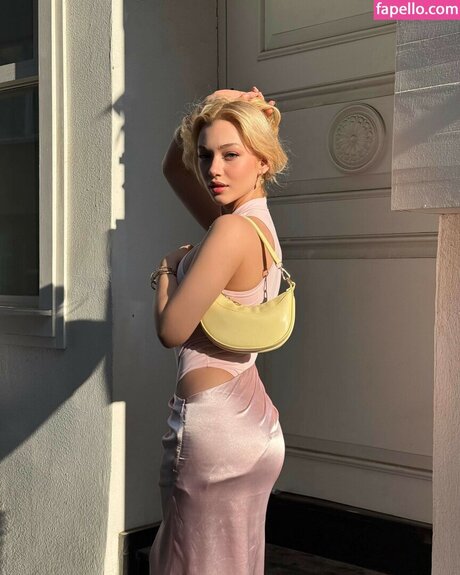 Duygu German top star photo