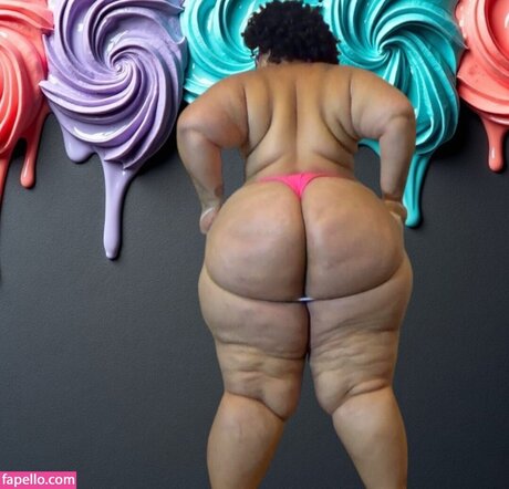 ASSZILLA modèle xxx photos