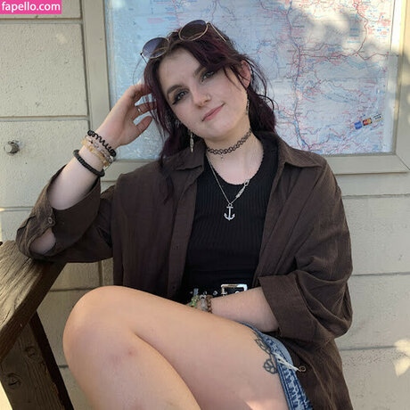 Msvioletvixxen star du porno parfaite galeries